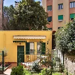 Clima-Netflix-Wifi-Garage - Garden Suite