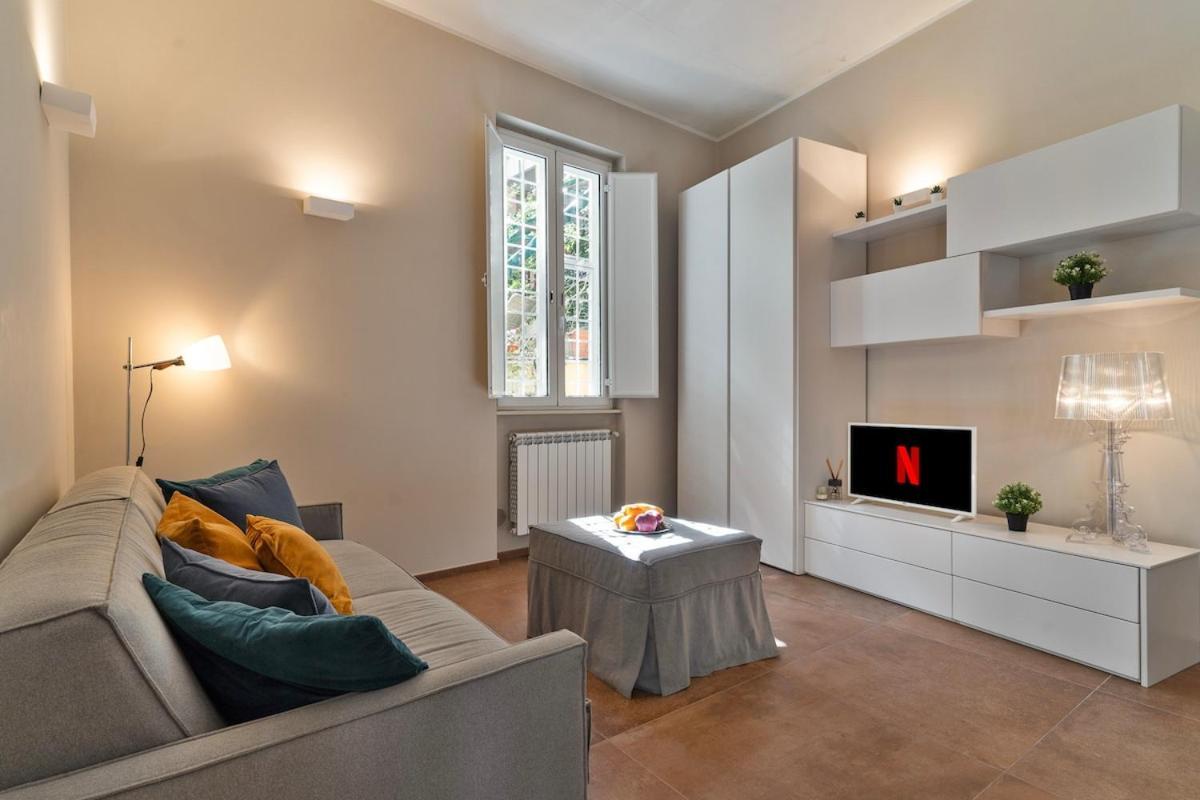 Clima-netflix-wifi-garage - Garden * Rom